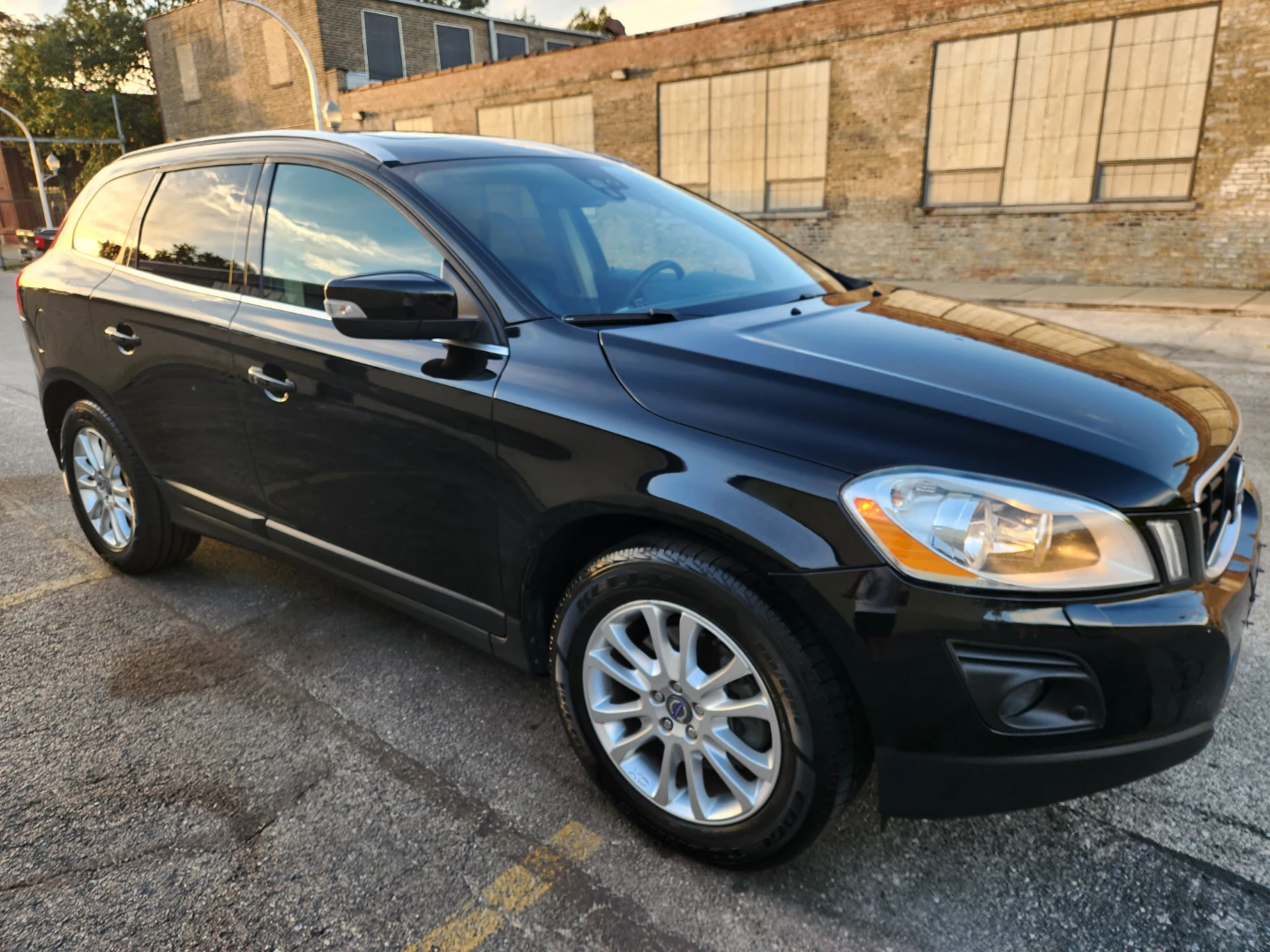2010 Volvo XC60 AWD T6 - photo 3