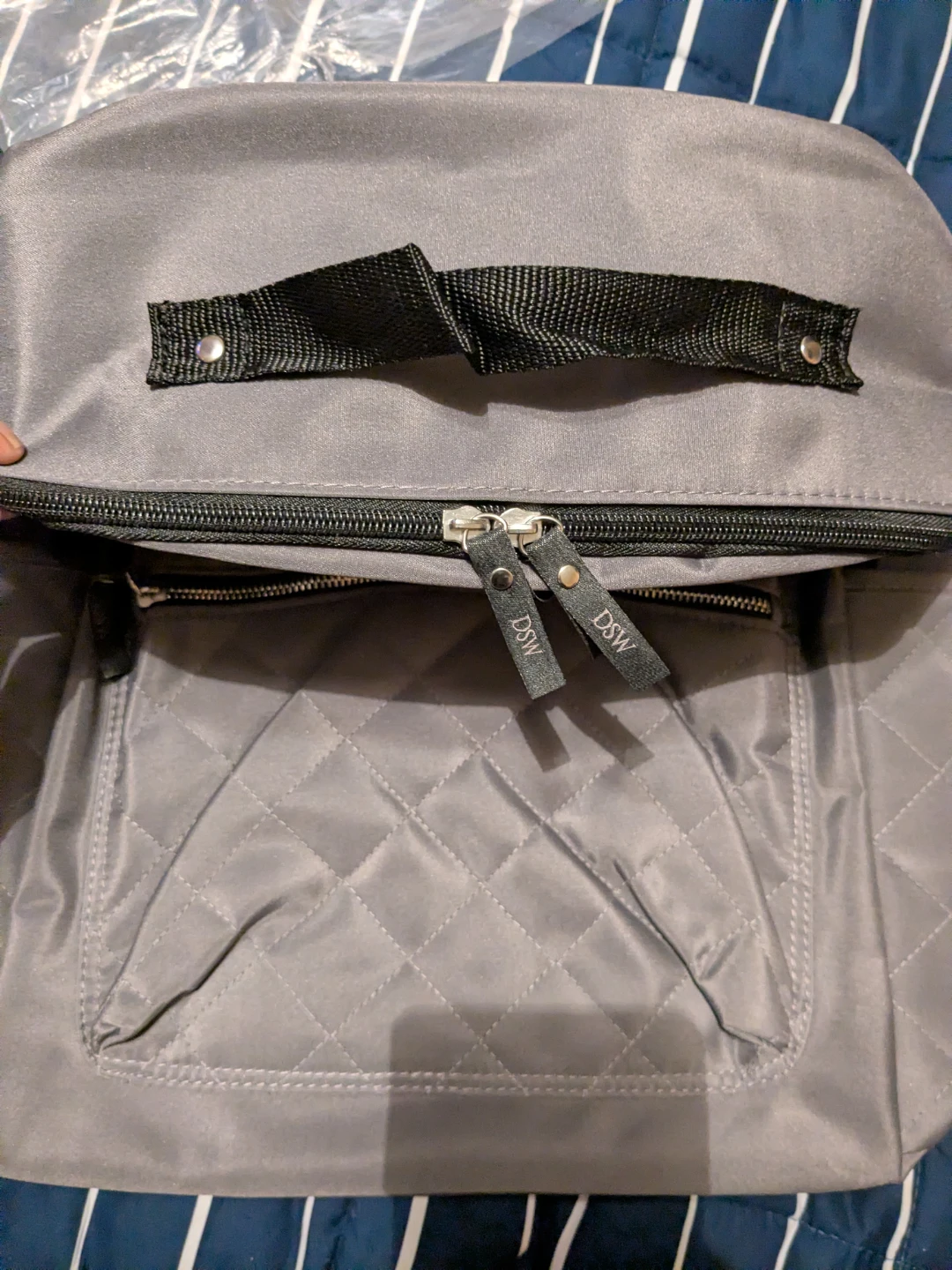 DSW Gray Quilted Nylon Backpack 16 x 16 - photo 3
