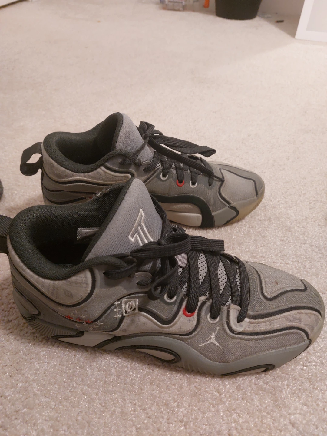 Jason Tatum 3's basketball shoes - photo 2