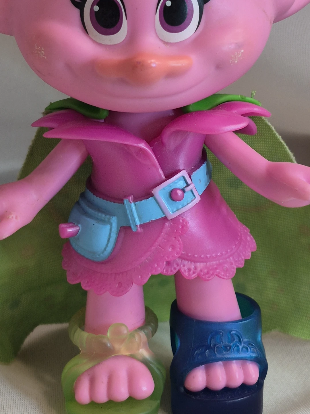 Hasbro DreamWorks 9" Troll Poppy Troll Doll - photo 5