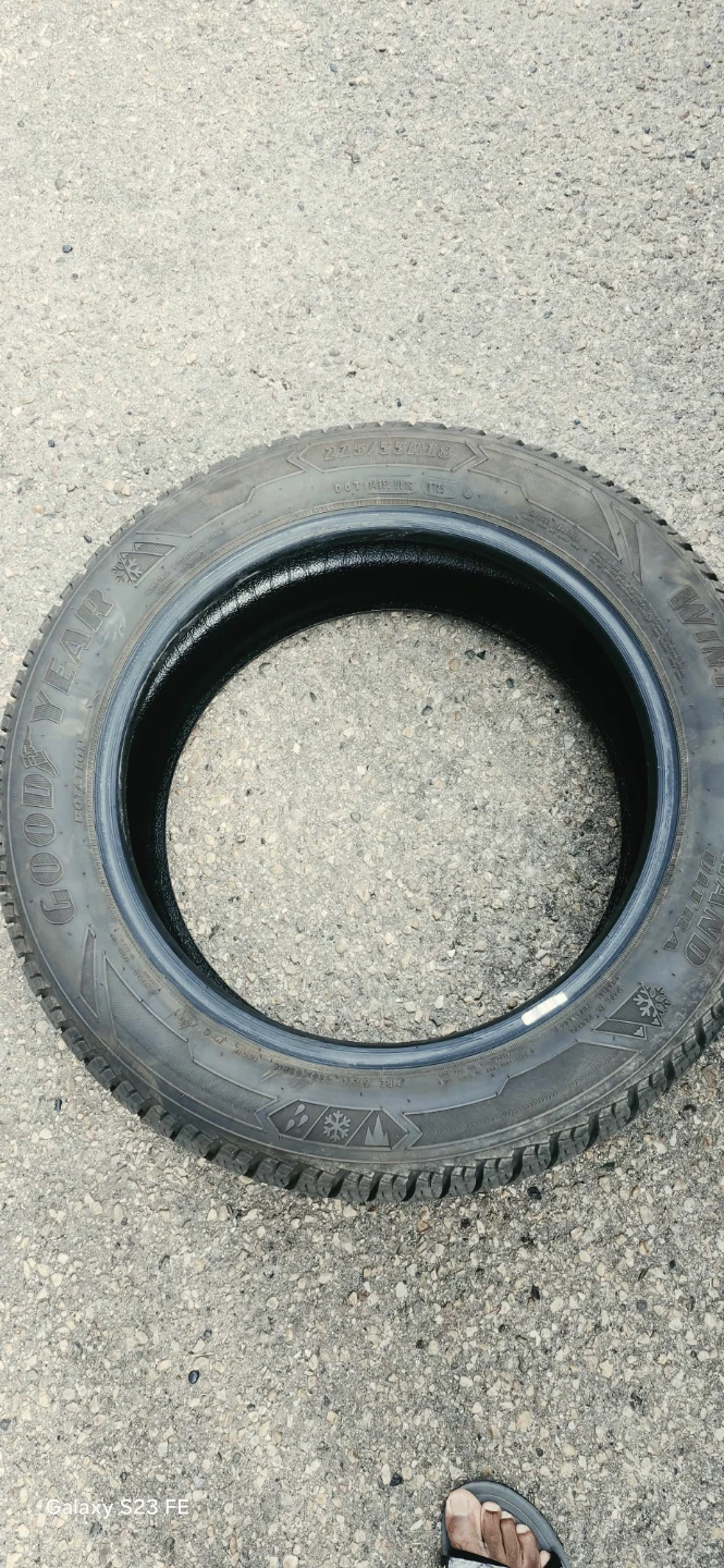 Goodyear WinterCommand Ultra Tires 225/55R18 - photo 4