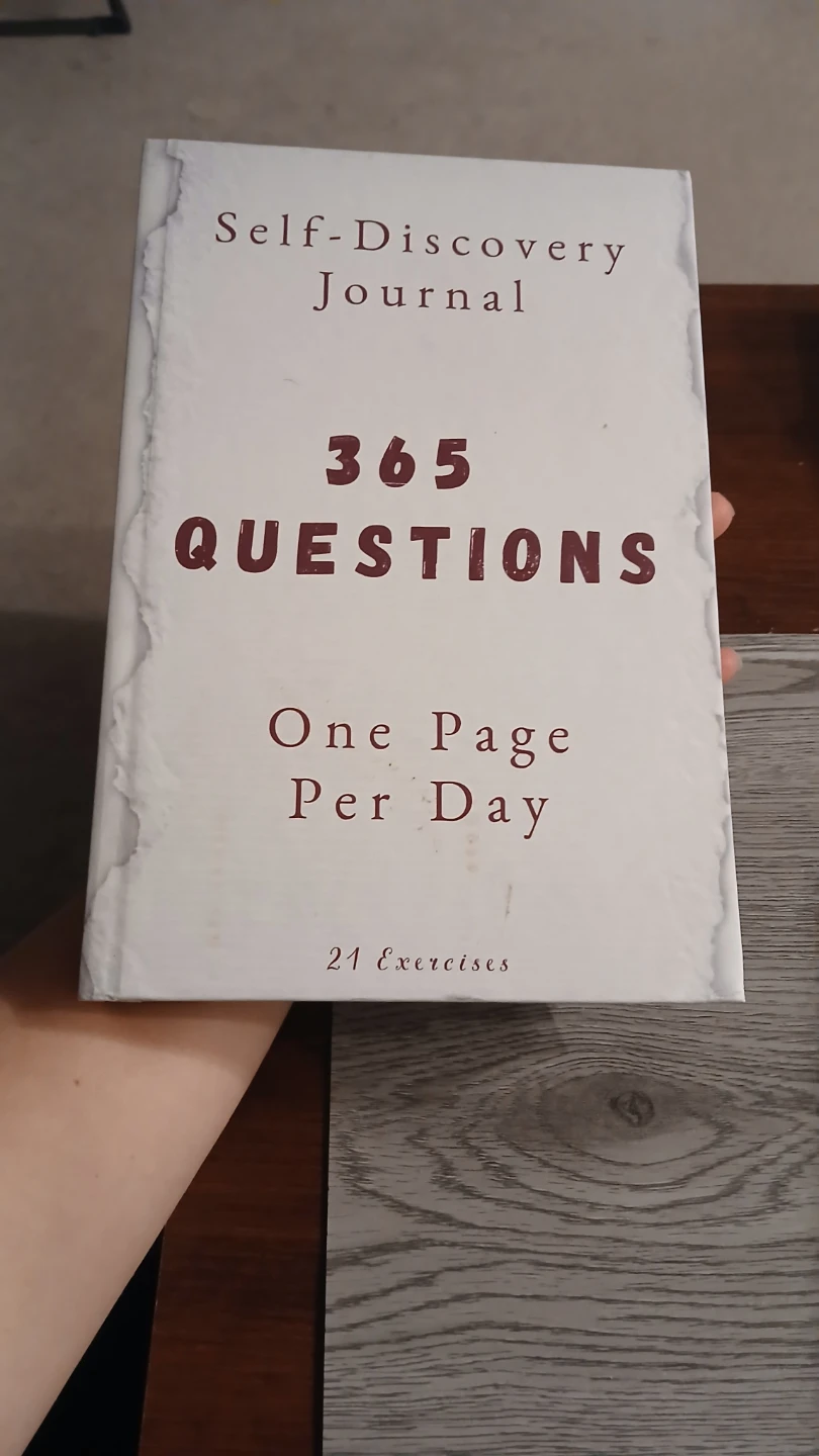Self discovery journal 365 questions - hardcover book