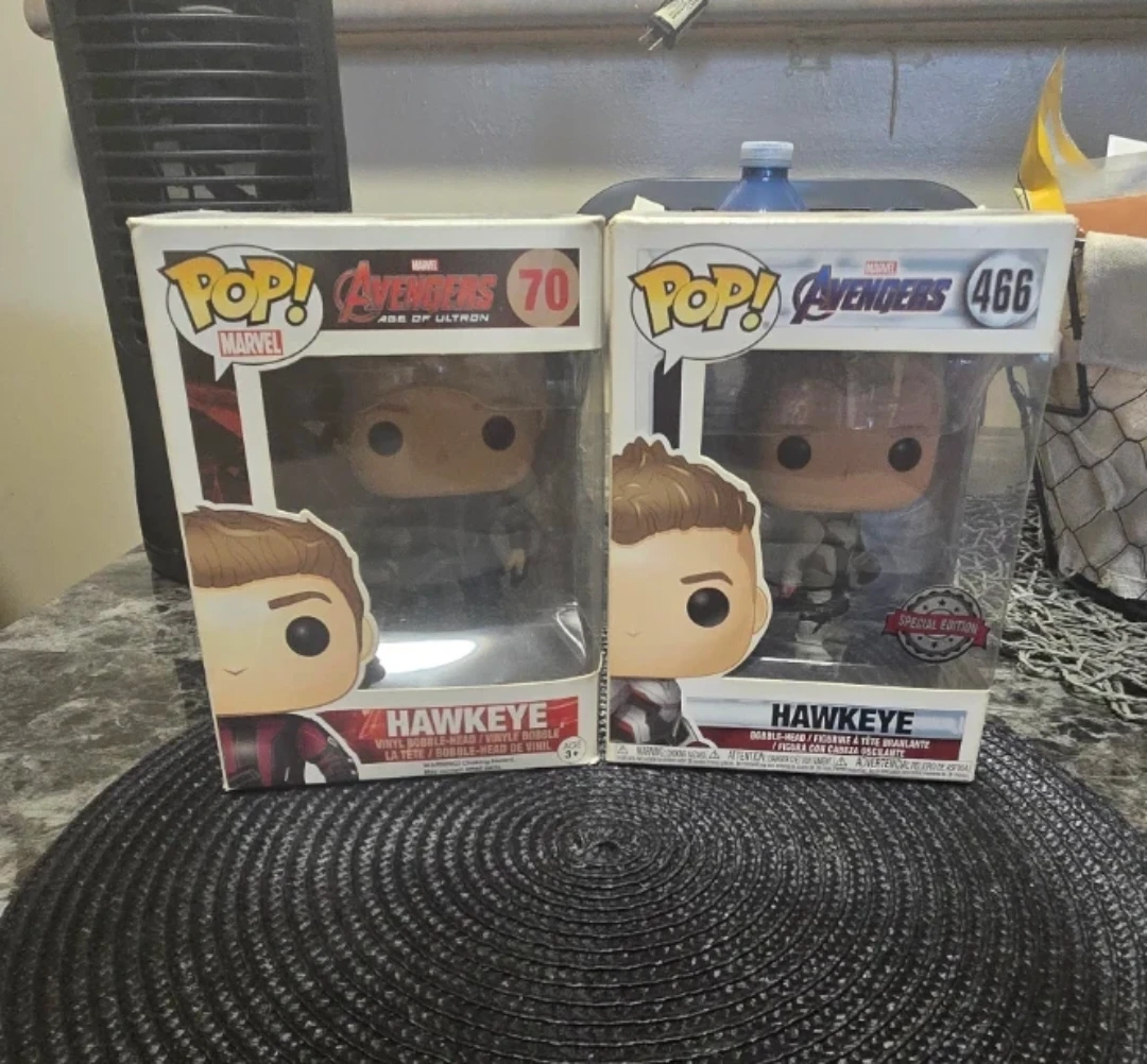 Funko Pop Marvel Avengers Hawkeye Bundle