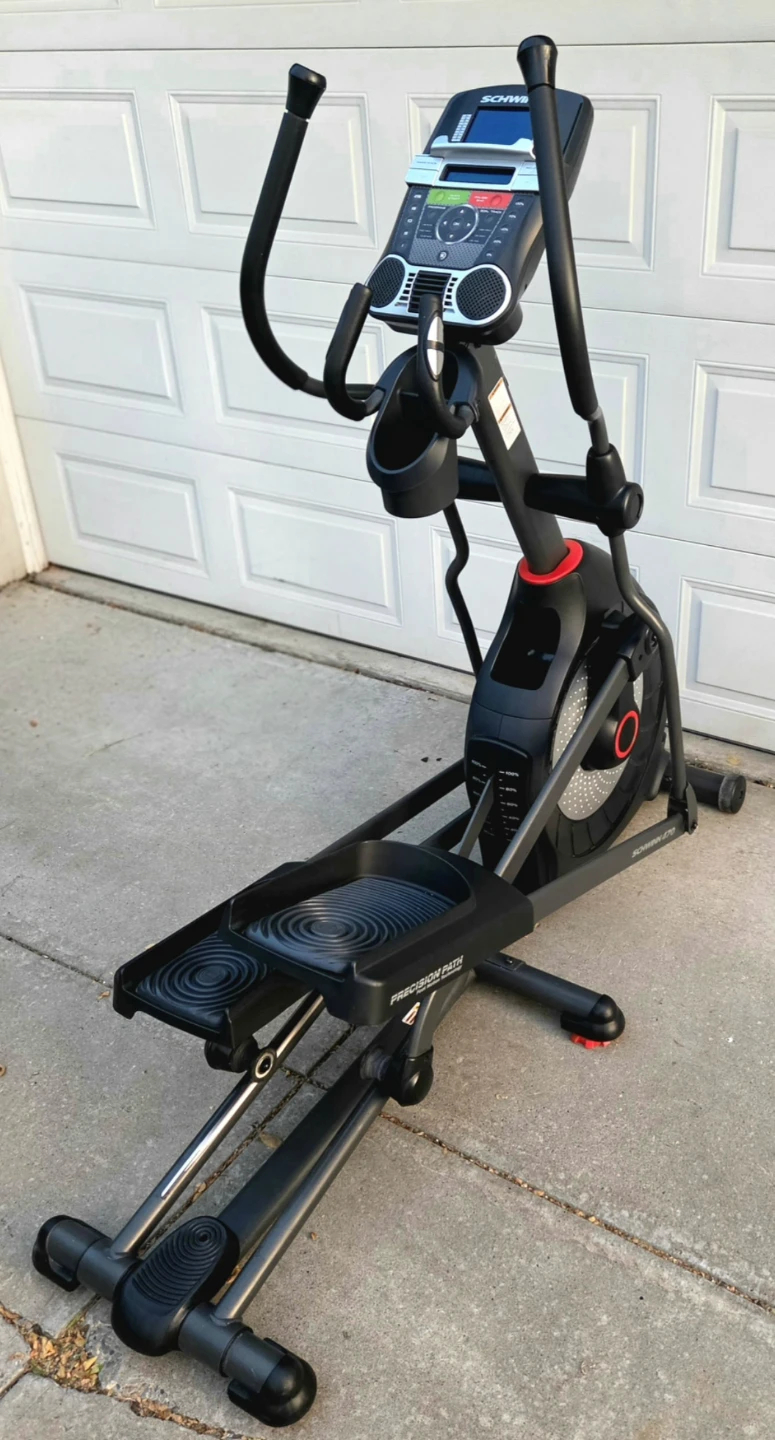 Schwinn 470 Top-Tier Elliptical Machine. Like New! - photo 3