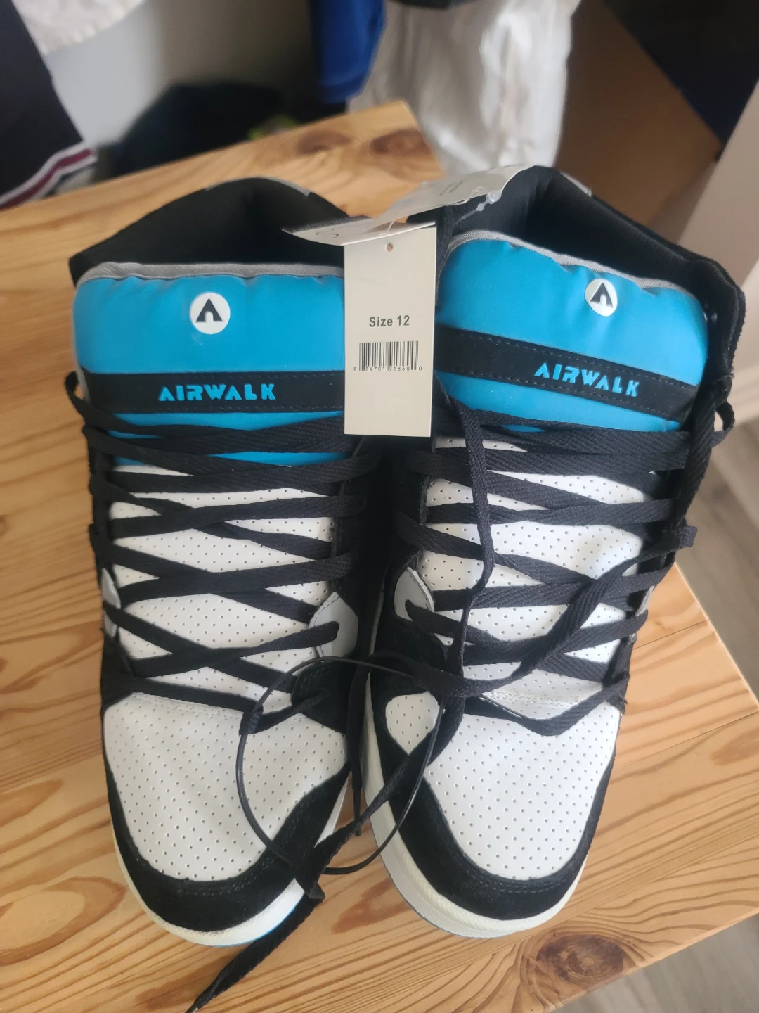 Airwalk Sneakers Black and Blue Size 12 - photo 2