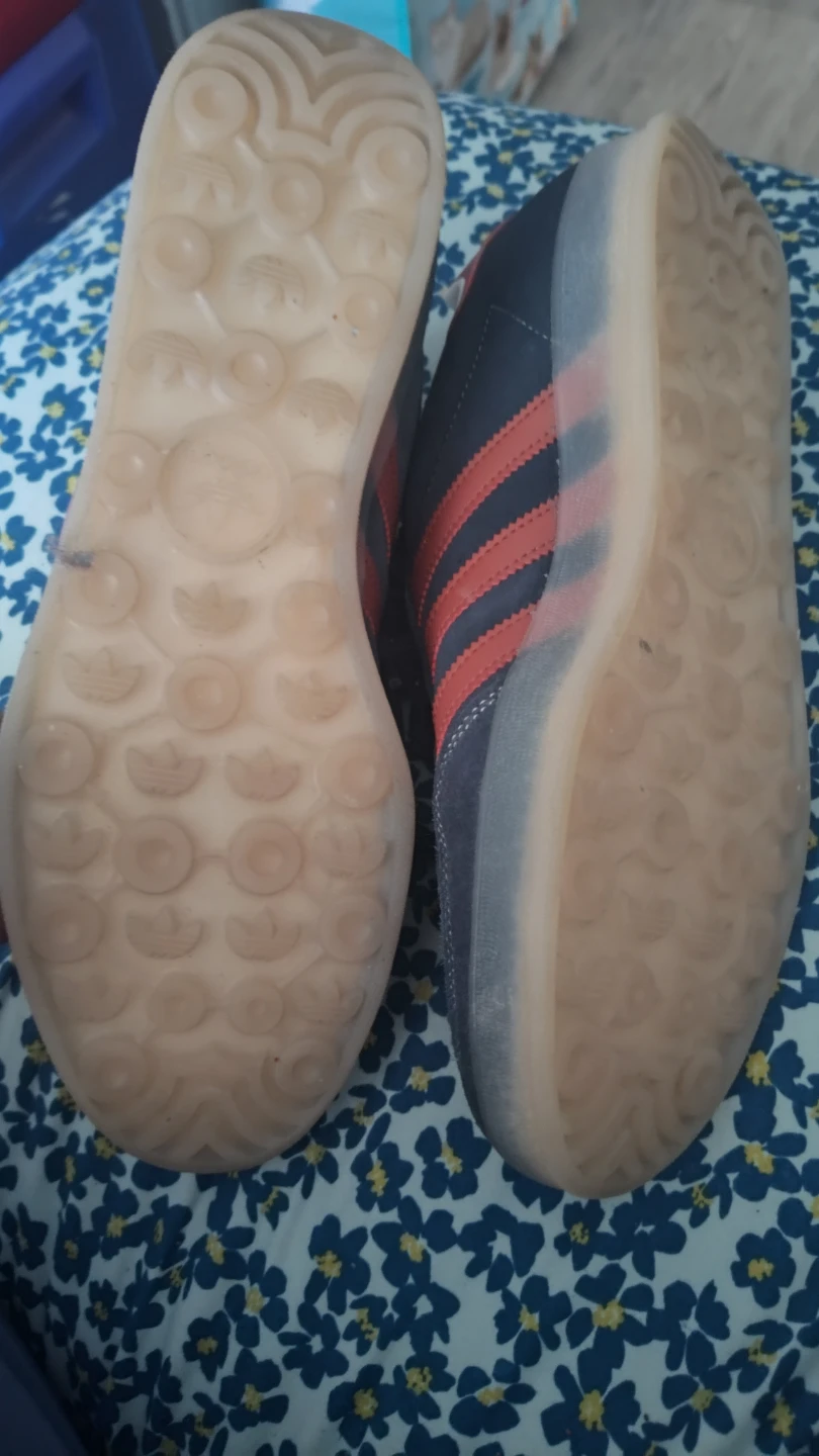 Adidas Suede Sneakers Size 10.5 US - photo 2