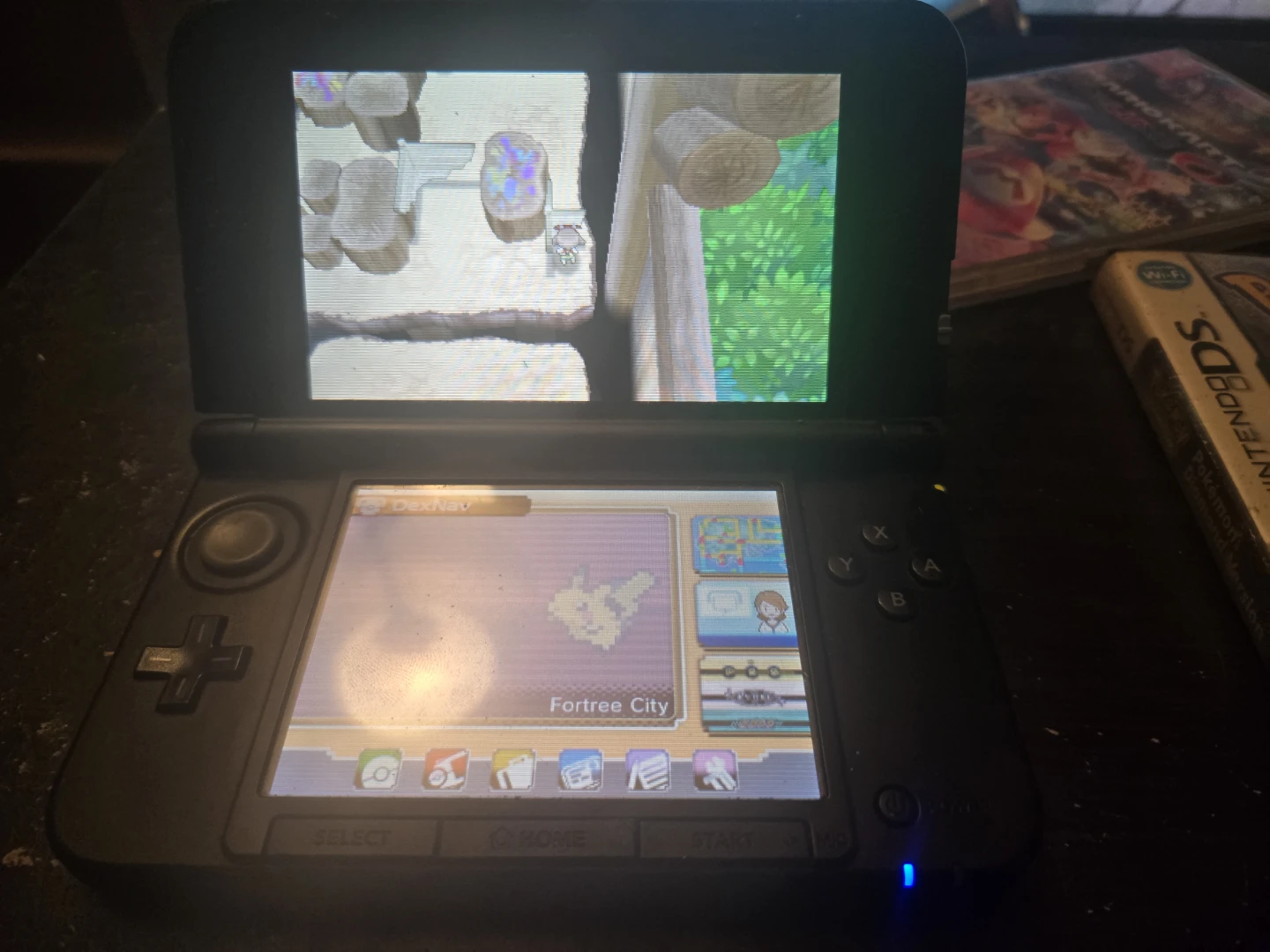 Nintendo 3DS XL Red with Pokemon Diamond, pearl and omega ruby - photo 3
