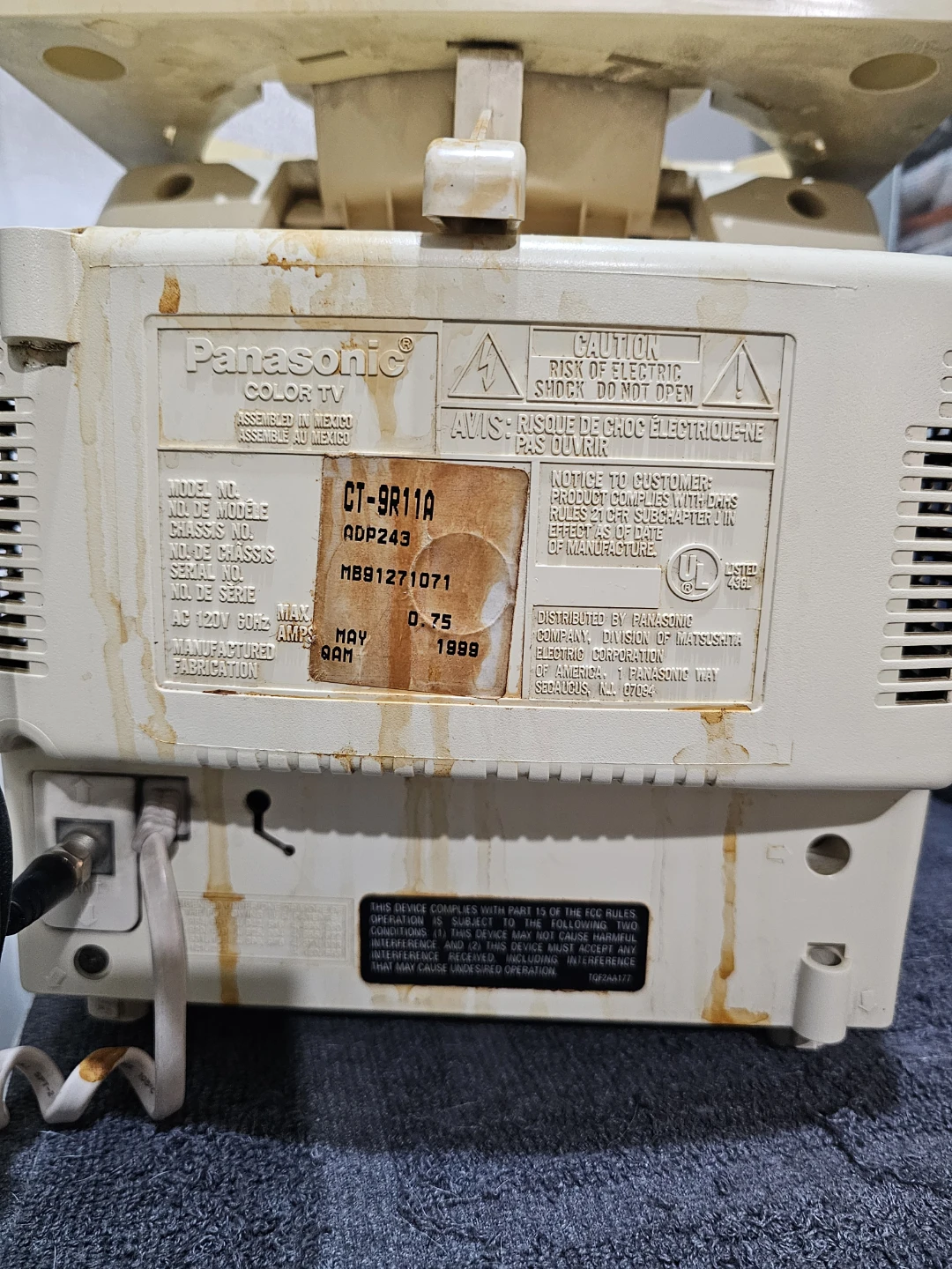 Vintage Panasonic CT-9R11A Color TV - photo 3