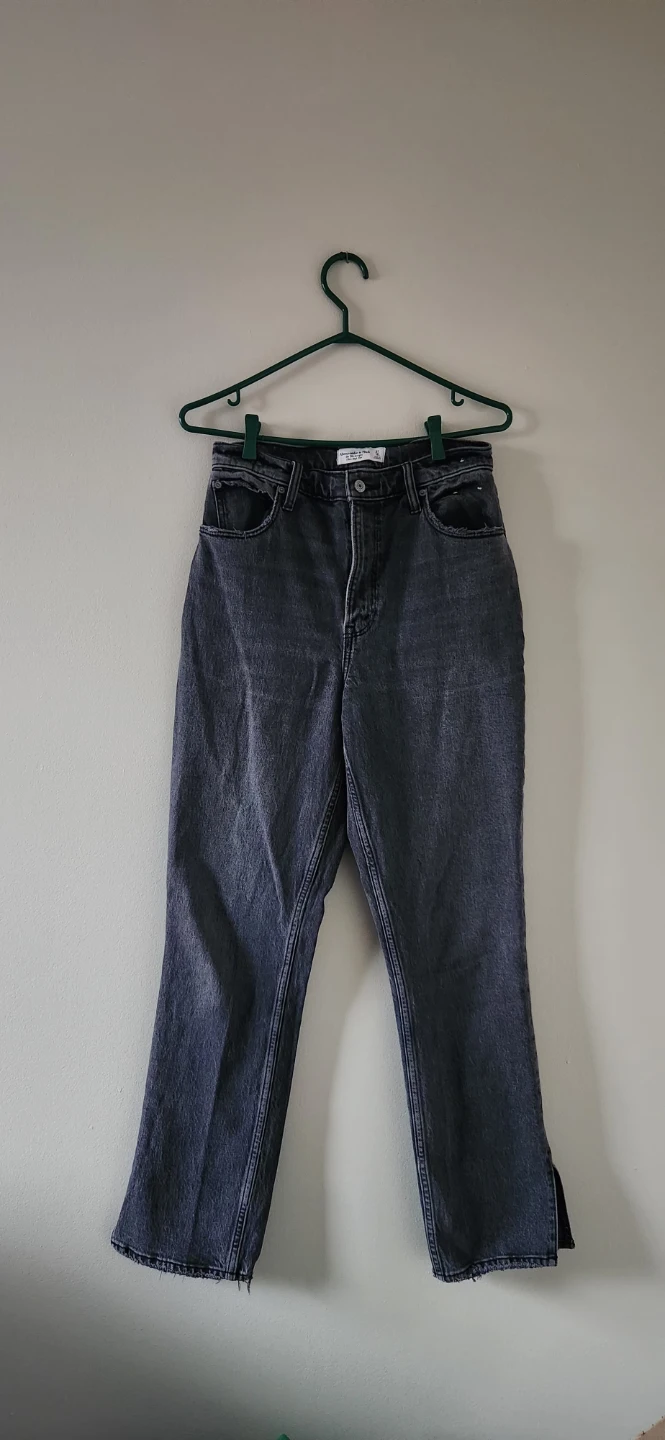 Abercrombie & Fitch 90s Straight Ultra High Rise Jeans