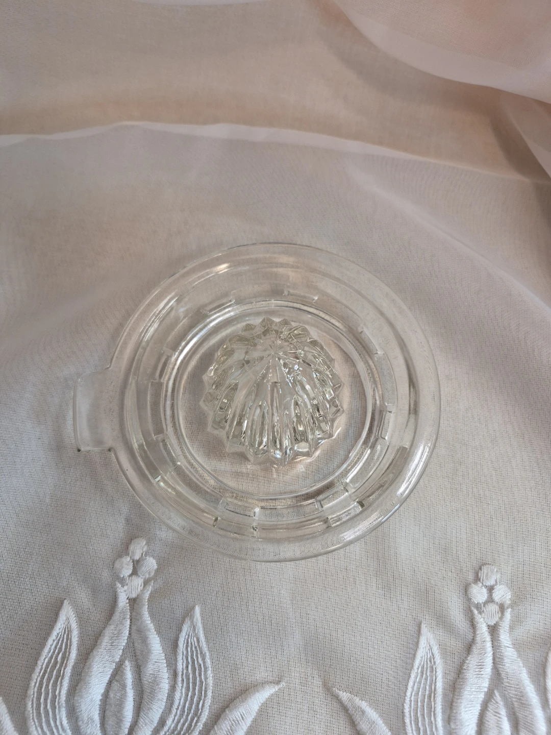 Vintage Glass 5" Lemon etc. Juicer - photo 3