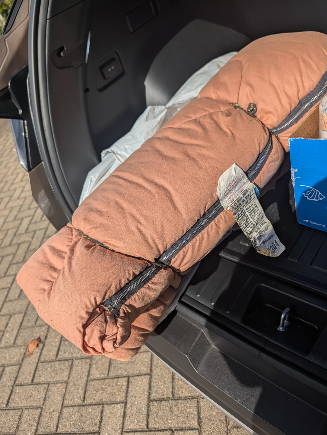 Tag sale