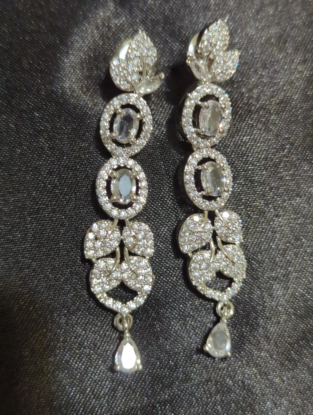 Bridal Crystal Necklace, Earring, and Maang Tikka Set - photo 4