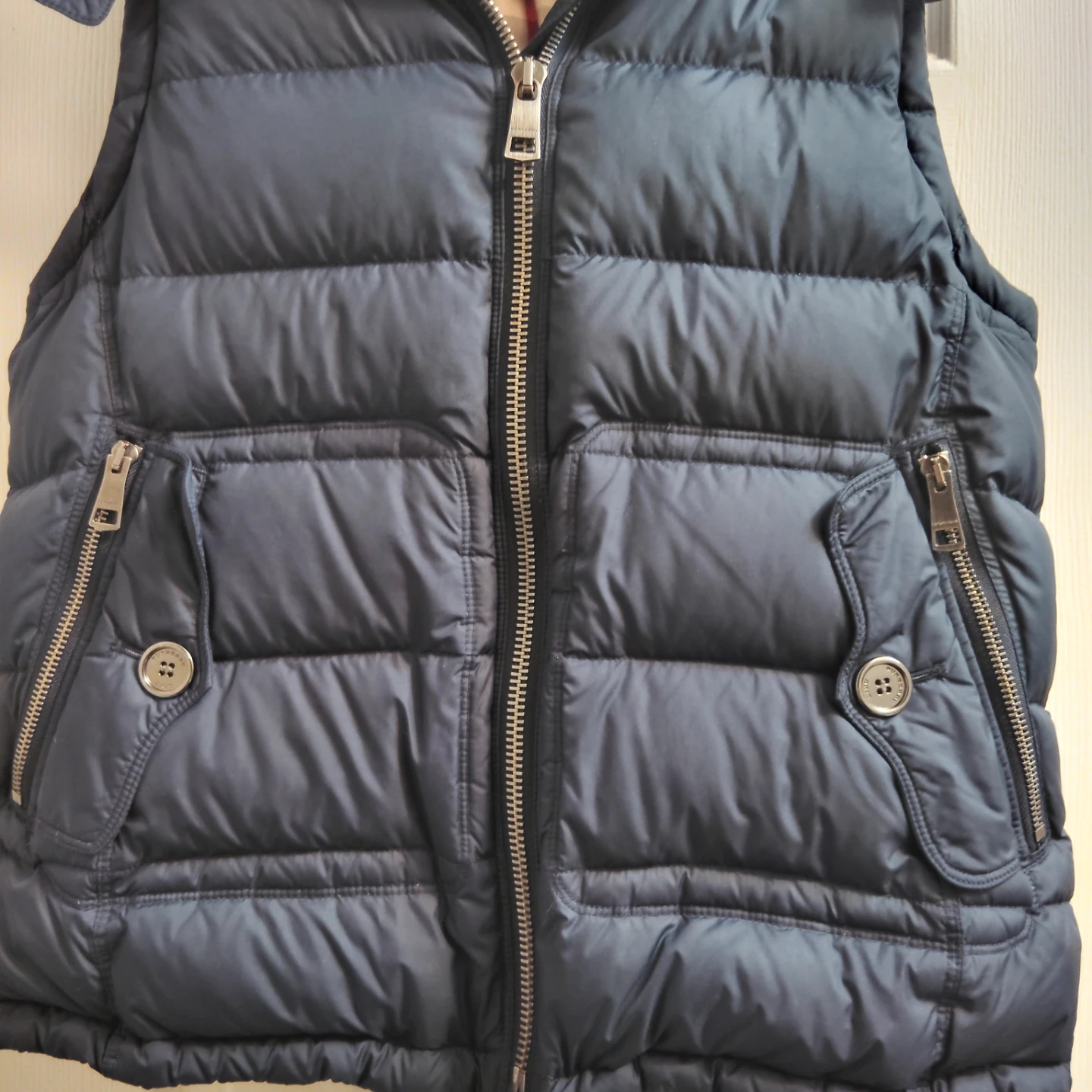 Burberry Brit Goose Down Puffer Vest – Navy Blue (Unisex Small) - photo 3