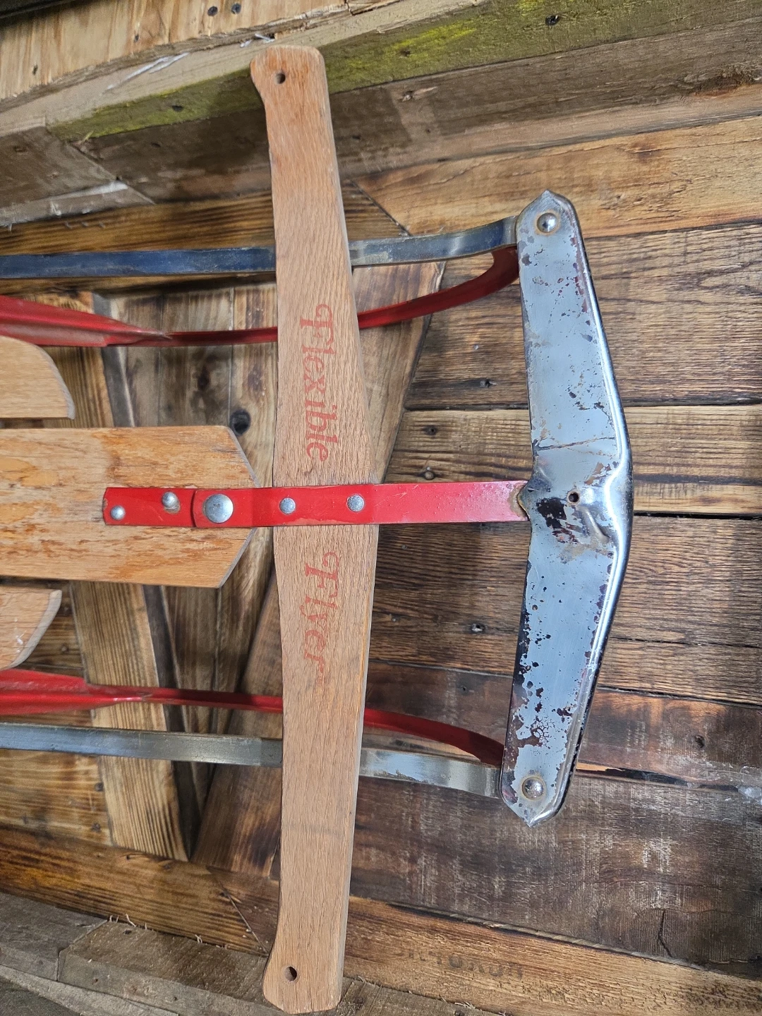 2 Vintage Sleds Flexible Flyer Model 55 & Model F048 - photo 4