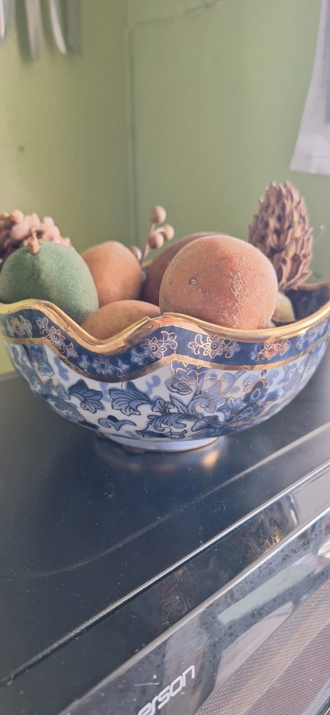 Decorative Blue and White Porcelain Bowl - photo 3