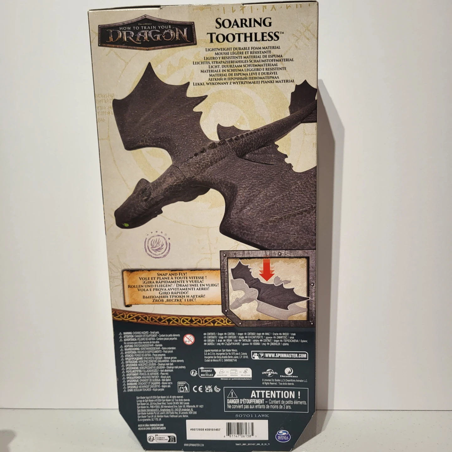 How to Train Your Dragon Soaring Toothless - photo 4