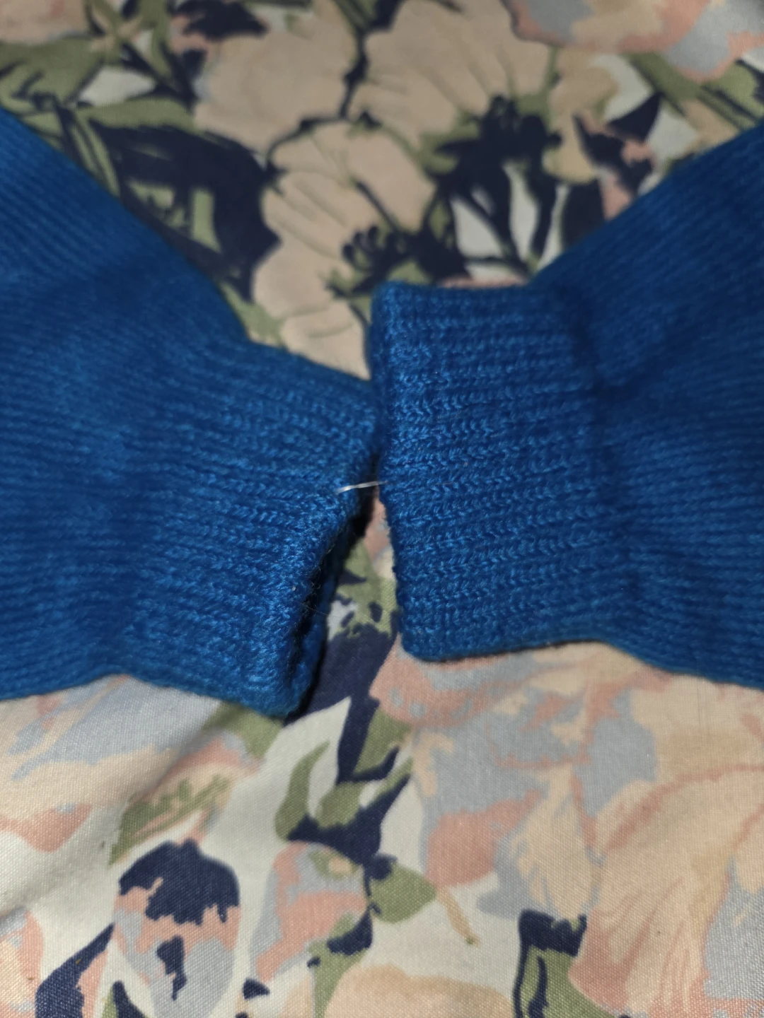 Disney 'Mickey SK8' Mittens in Toddlers - photo 4