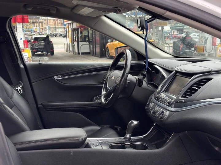 2018  Chevrolet Impala cruze LT - photo 3