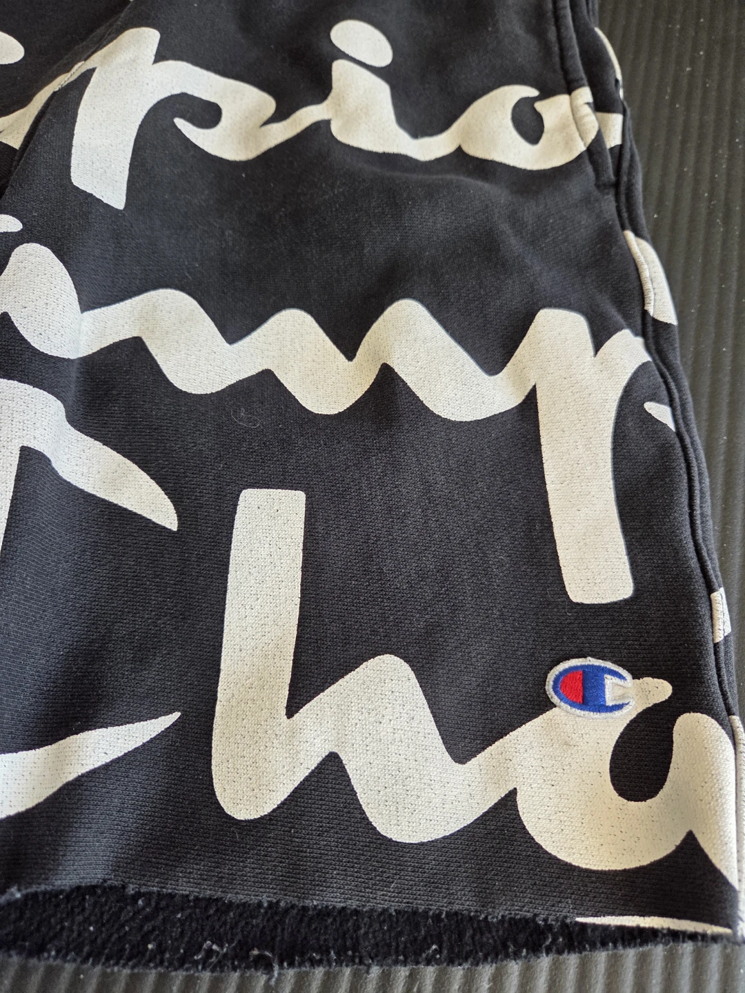 Champion Reverse Weave Shorts - Small - photo 2