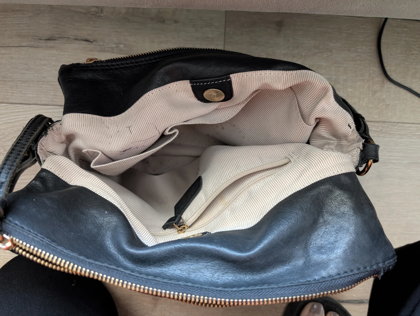 Margot New York black genuine leather crossbody bag - photo 4