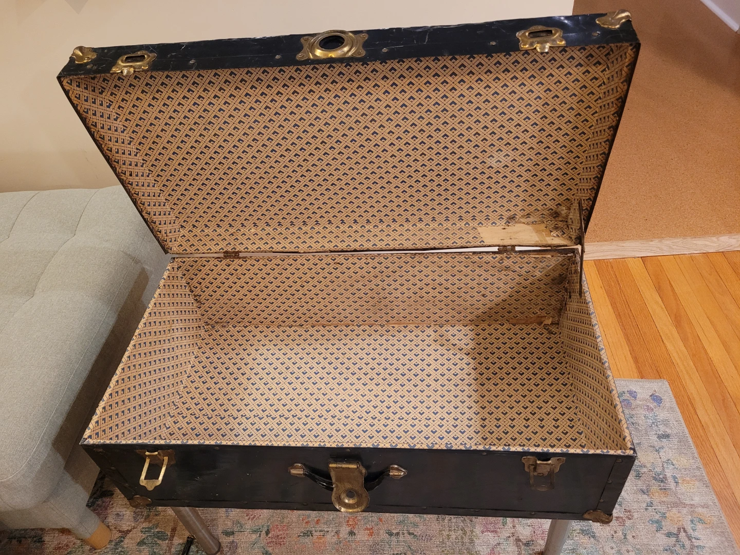 Vintage marine blue travel trunk - photo 3