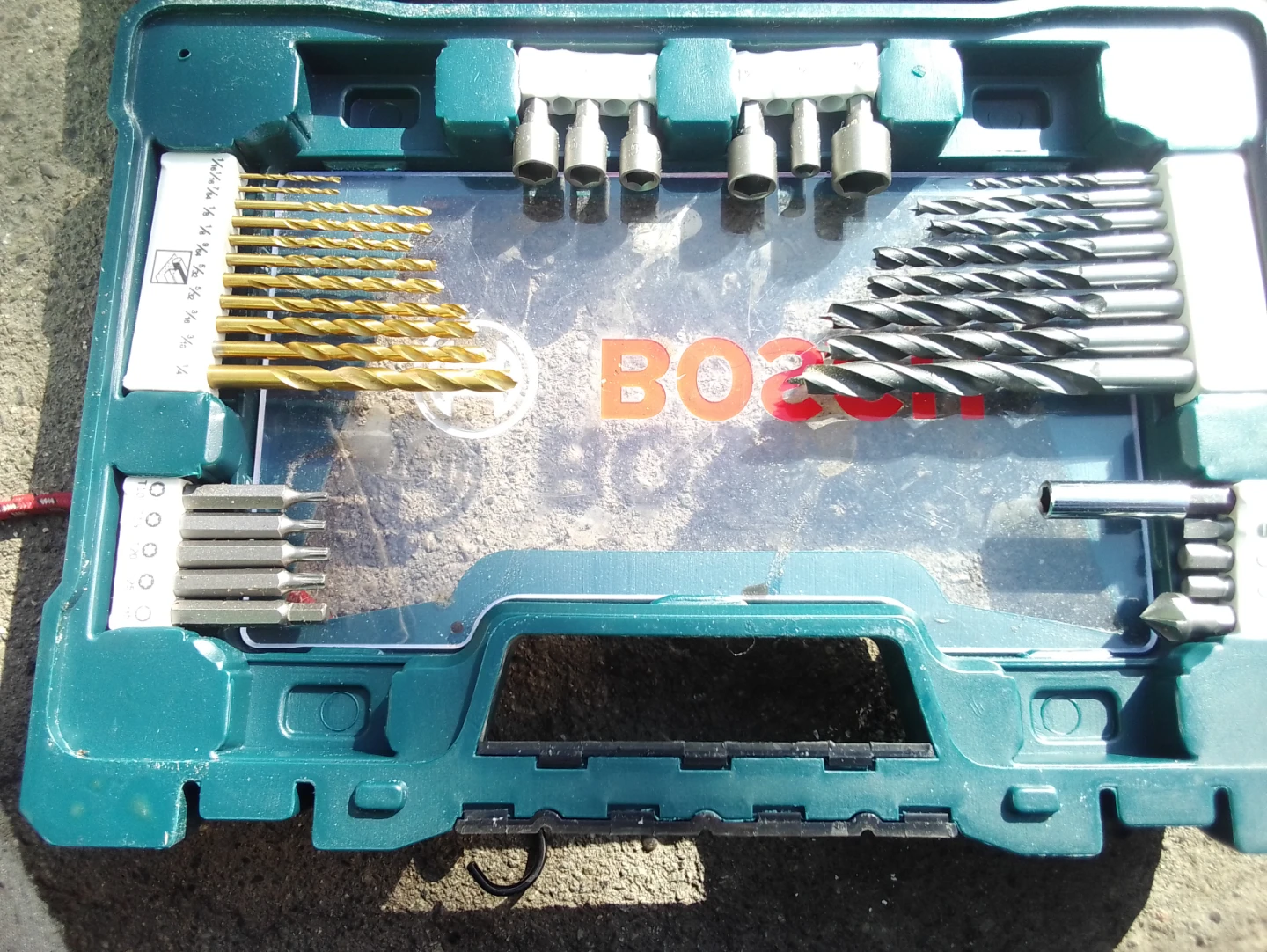 Bosch 91-Piece Drill and Drive Set - photo 4