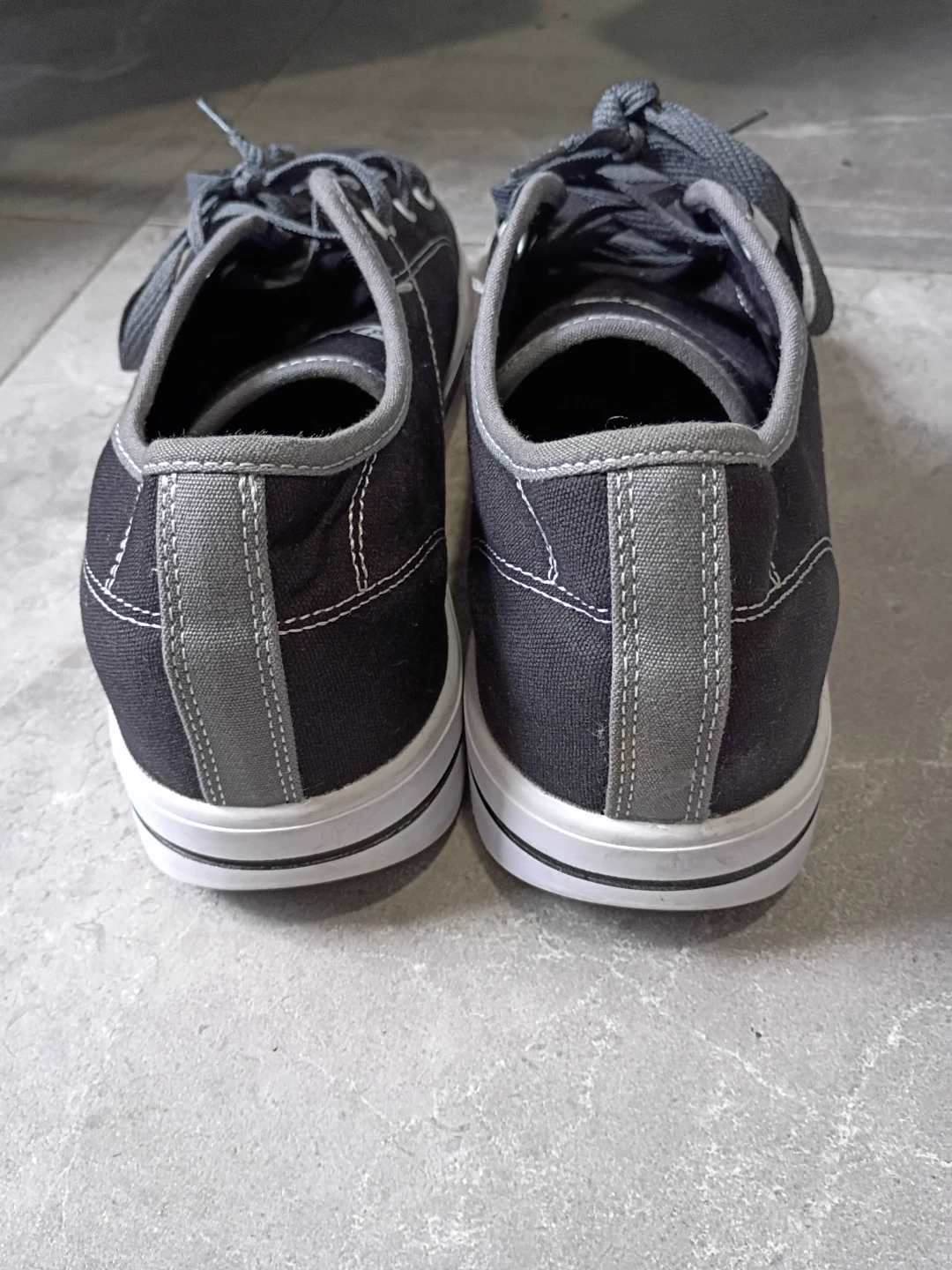 MEN'S Heelys Skate Shoes Size 12 - photo 3