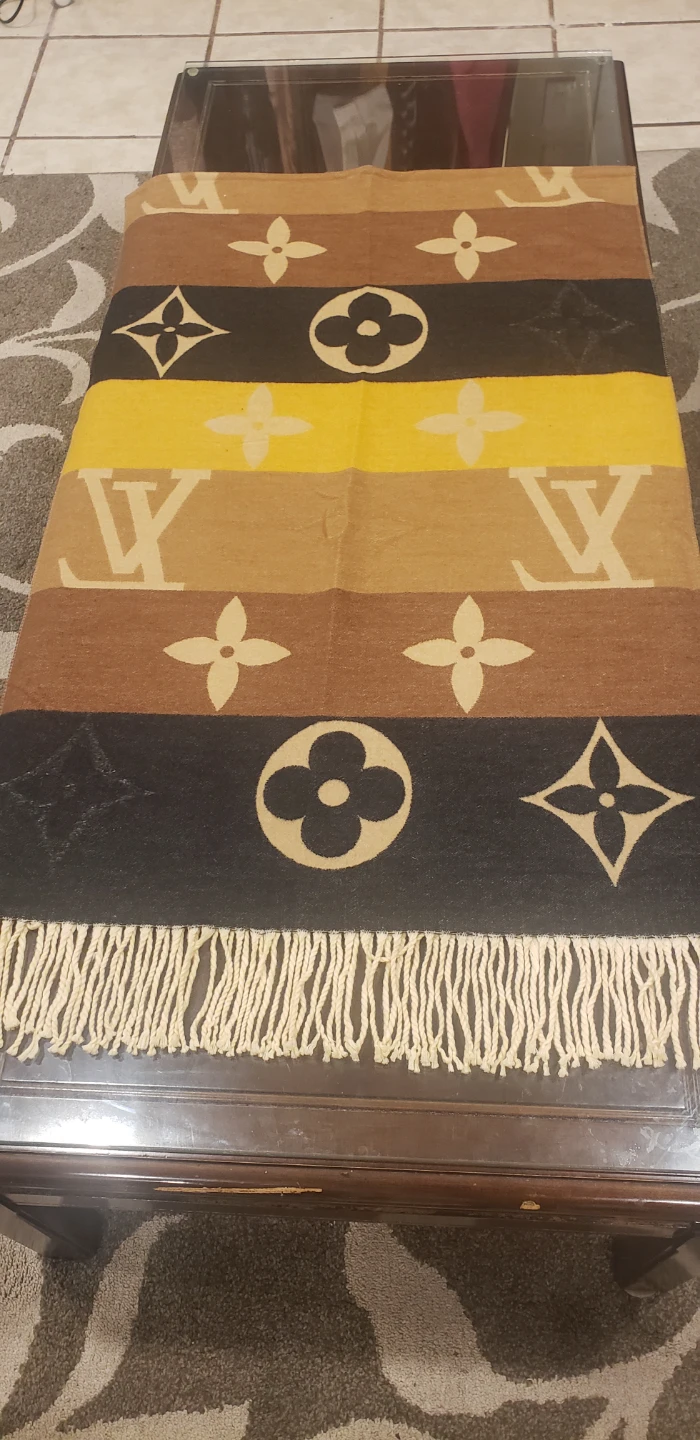 Louis Vuitton Monogram Pattern Scarf
