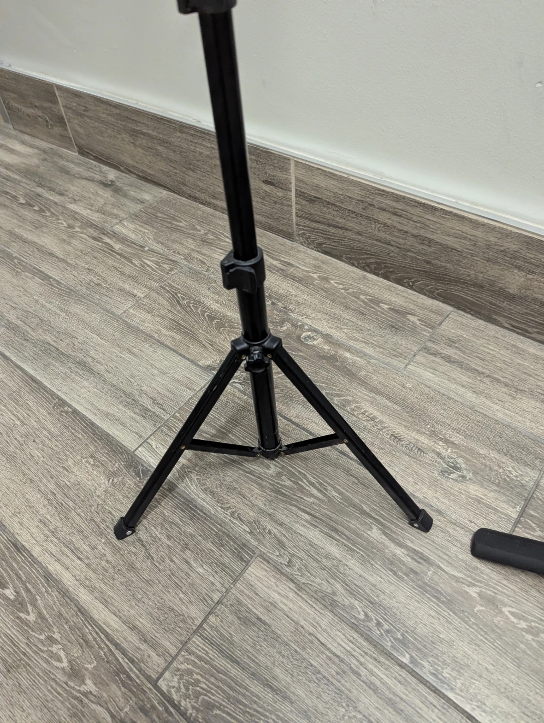 Sony HDR-CX405 Handycam with Tripod - photo 5