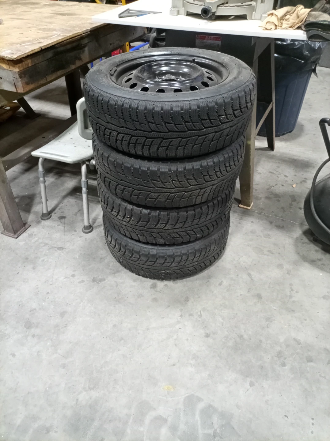 Bf Goodrich Winter T/A KSI 205/60/R16 92T
