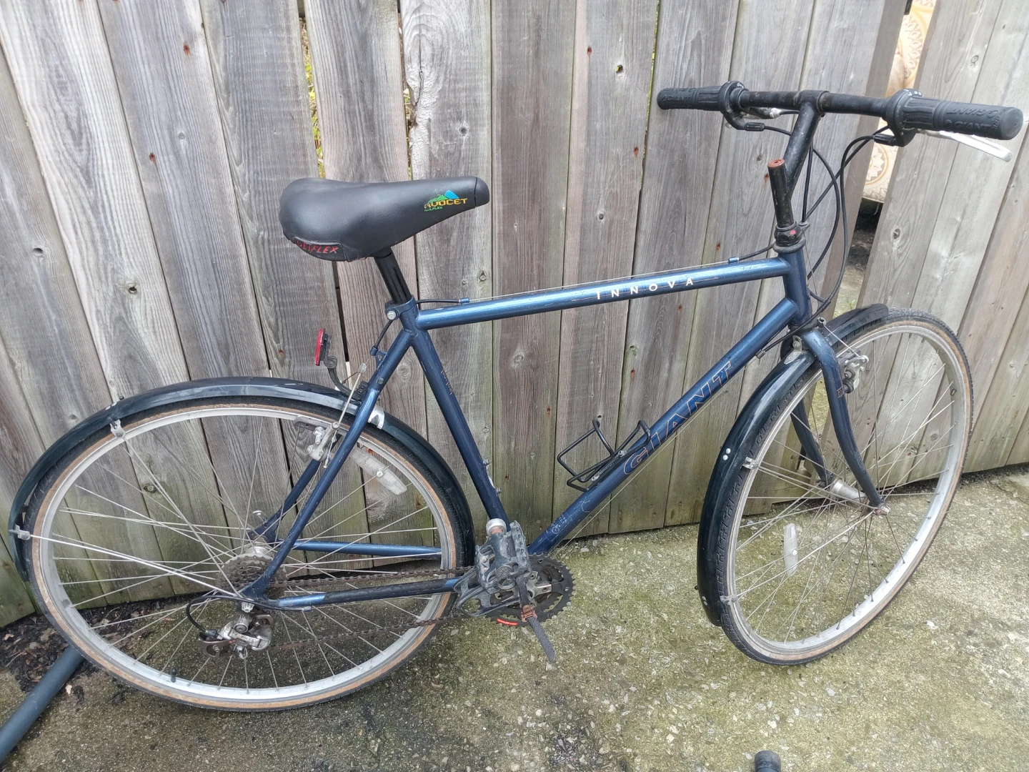 Giant Innova Hybrid Bicycle - photo 2