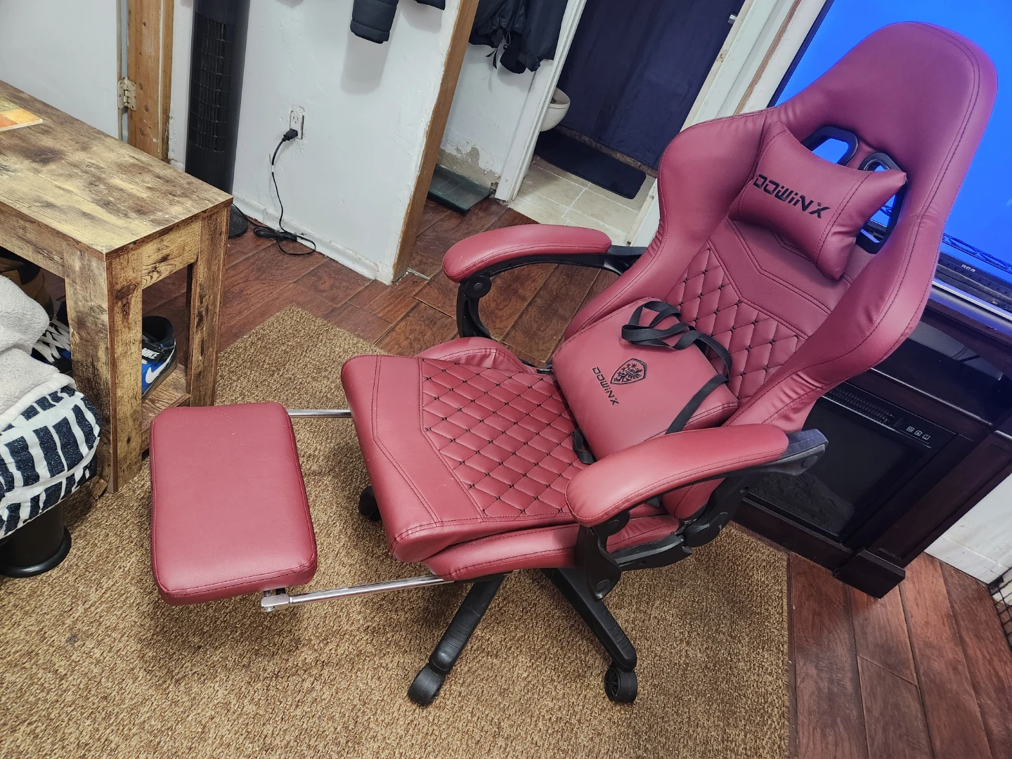 Dowinx Gaming Chair with Footrest - photo 3