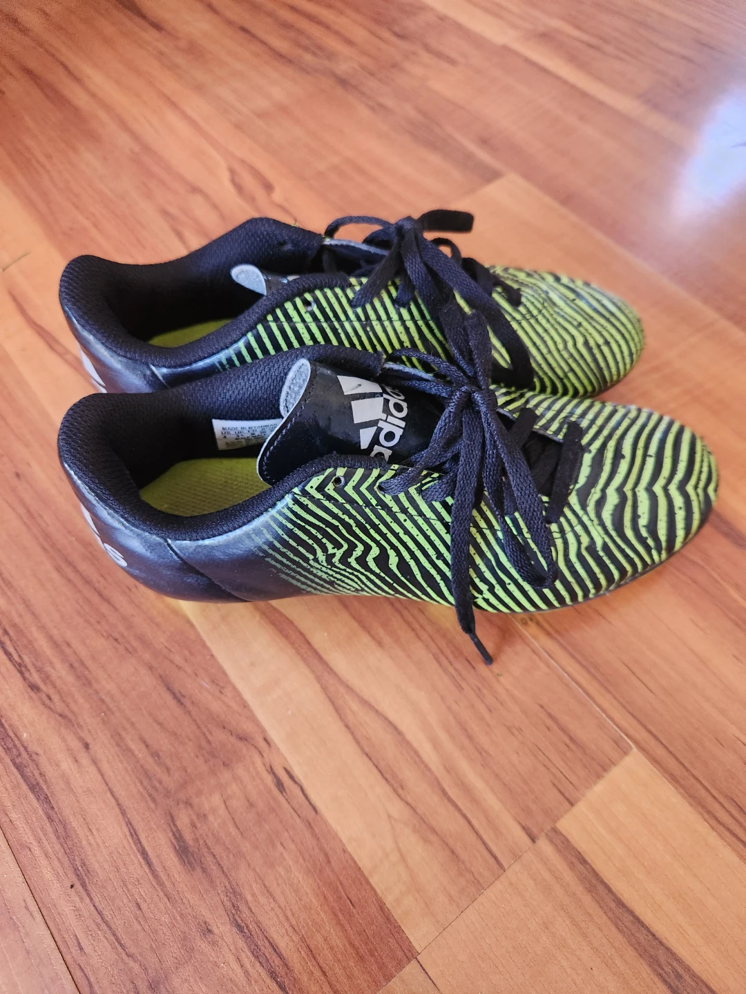 Adidas Soccer Cleats US Size 4 - photo 2