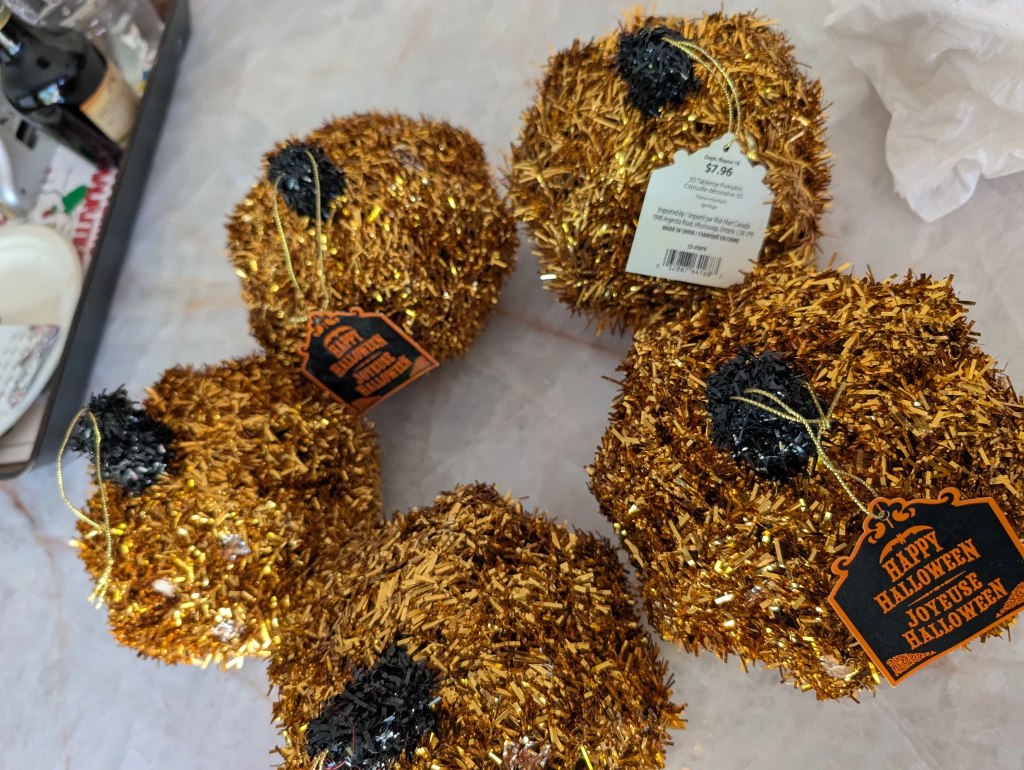 Set of 4 Gold Tinsel Halloween Pumpkins - photo 4