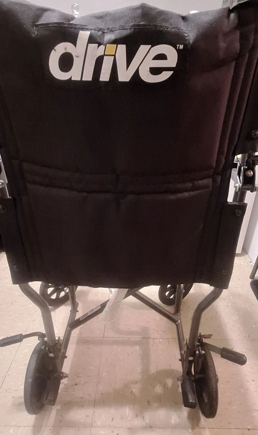 Wheelchair - photo 2