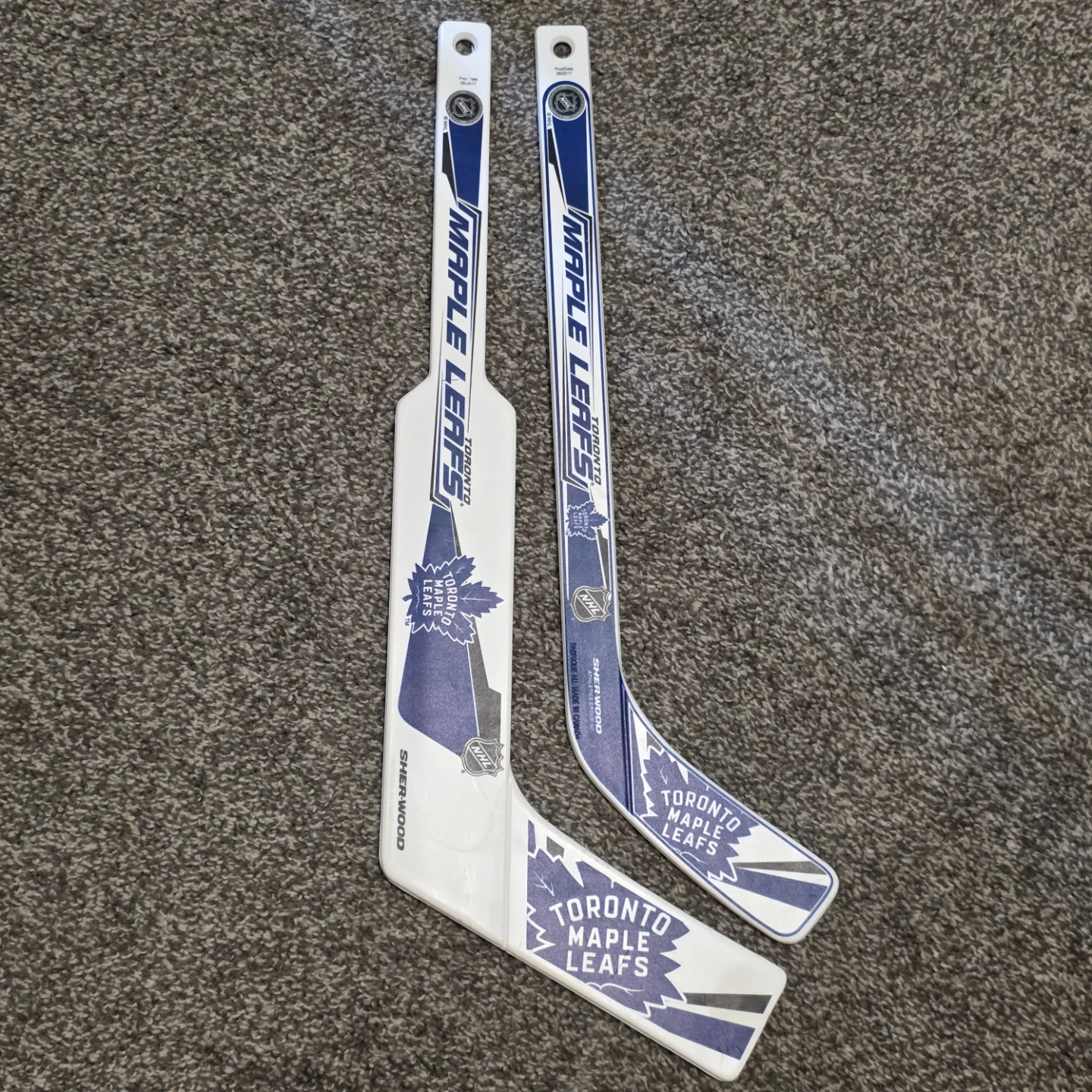 Toronto Maple Leafs Mini Hockey Sticks - photo 2
