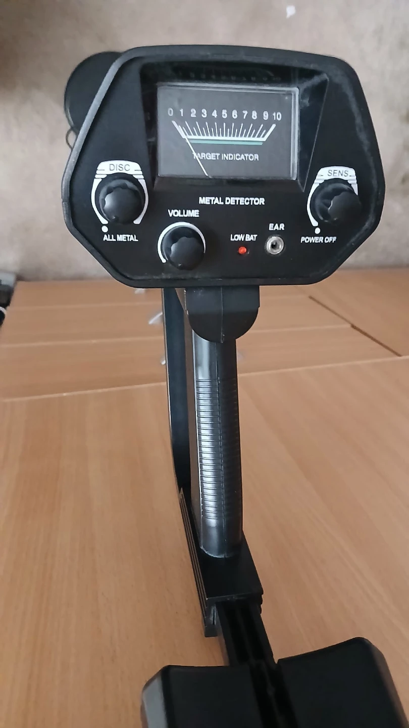 Like New - Metal Detector (waterproof)