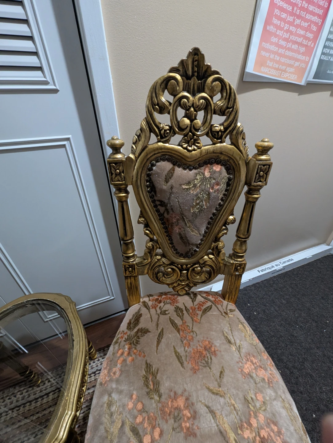 Kids Vintage Ornate Gold Chairs and Glass Top Side Table - photo 4