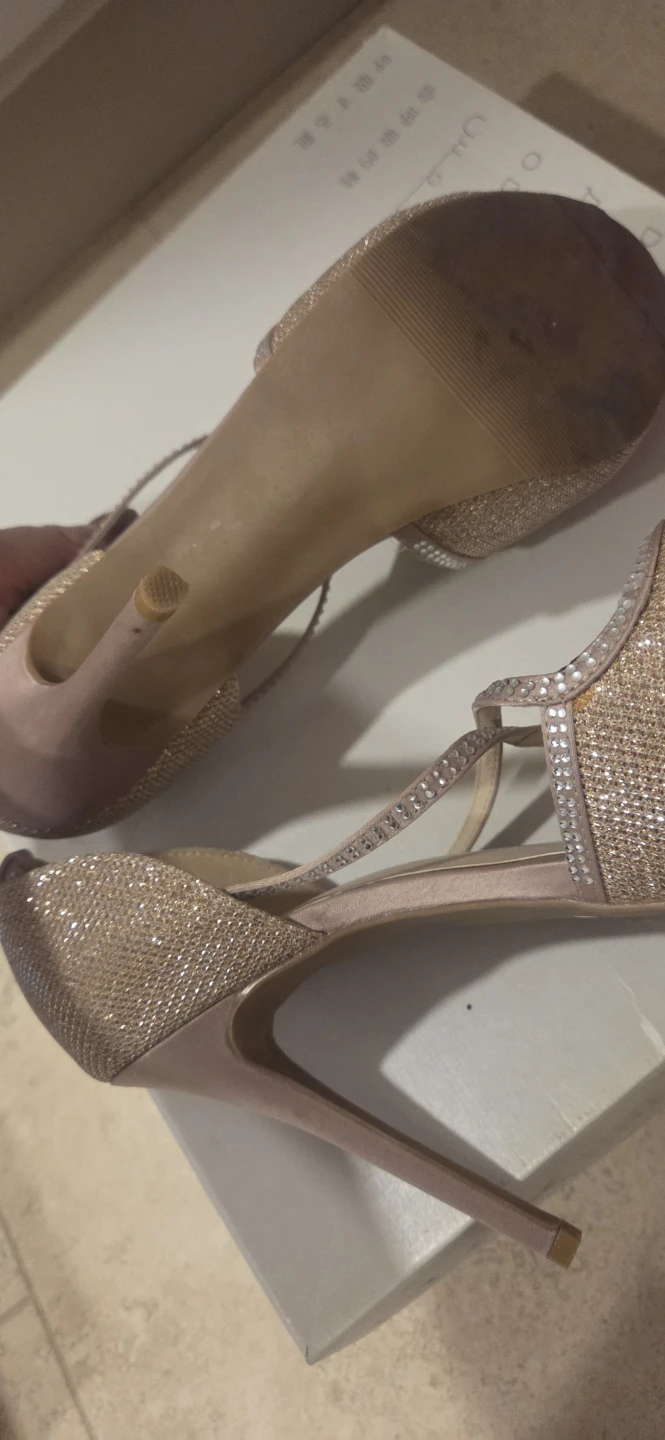 Le Château Gold Glitter Heels - photo 4