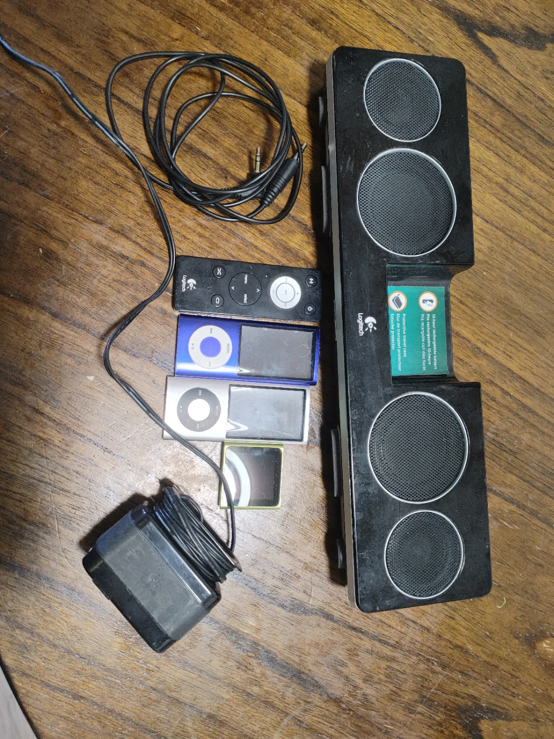 Logitech Portable Speaker System and Three iPods - photo 2