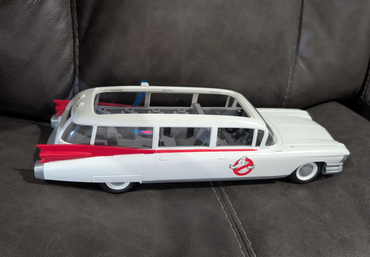 Ghostbusters Ecto-1 Toy Car - photo 2