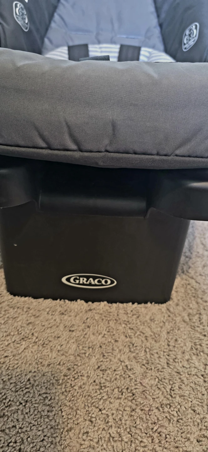 Graco SnugRide 30 Click Connect Infant Car Seat - photo 5