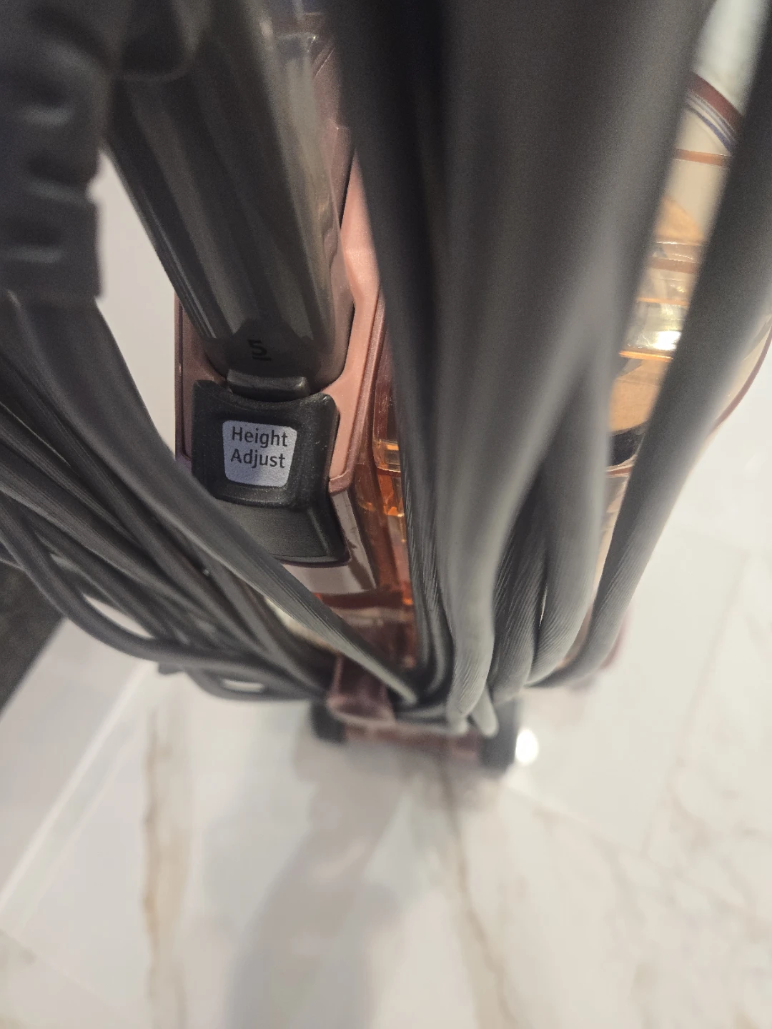 Shark Upright Vacuum Cleaner - photo 3
