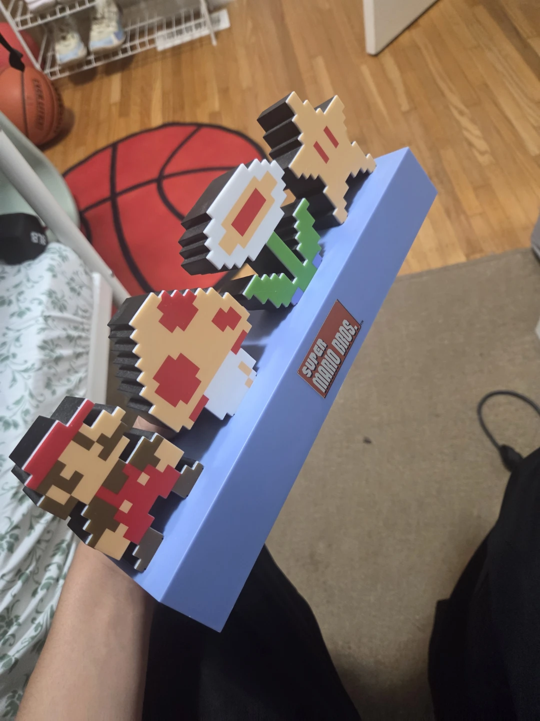 Light Up Retro Mario LED - photo 4