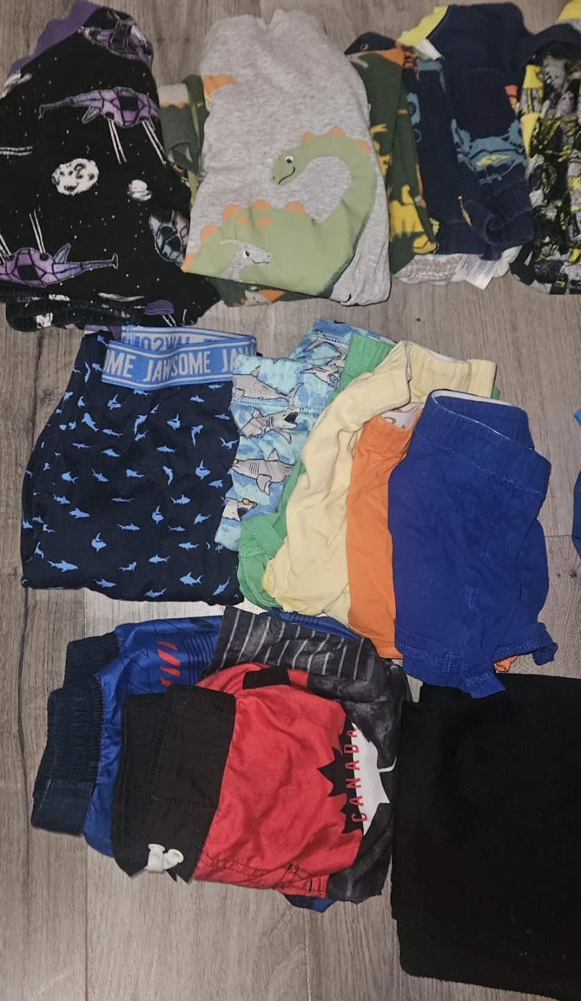 Boys 5/6 clothes - photo 2