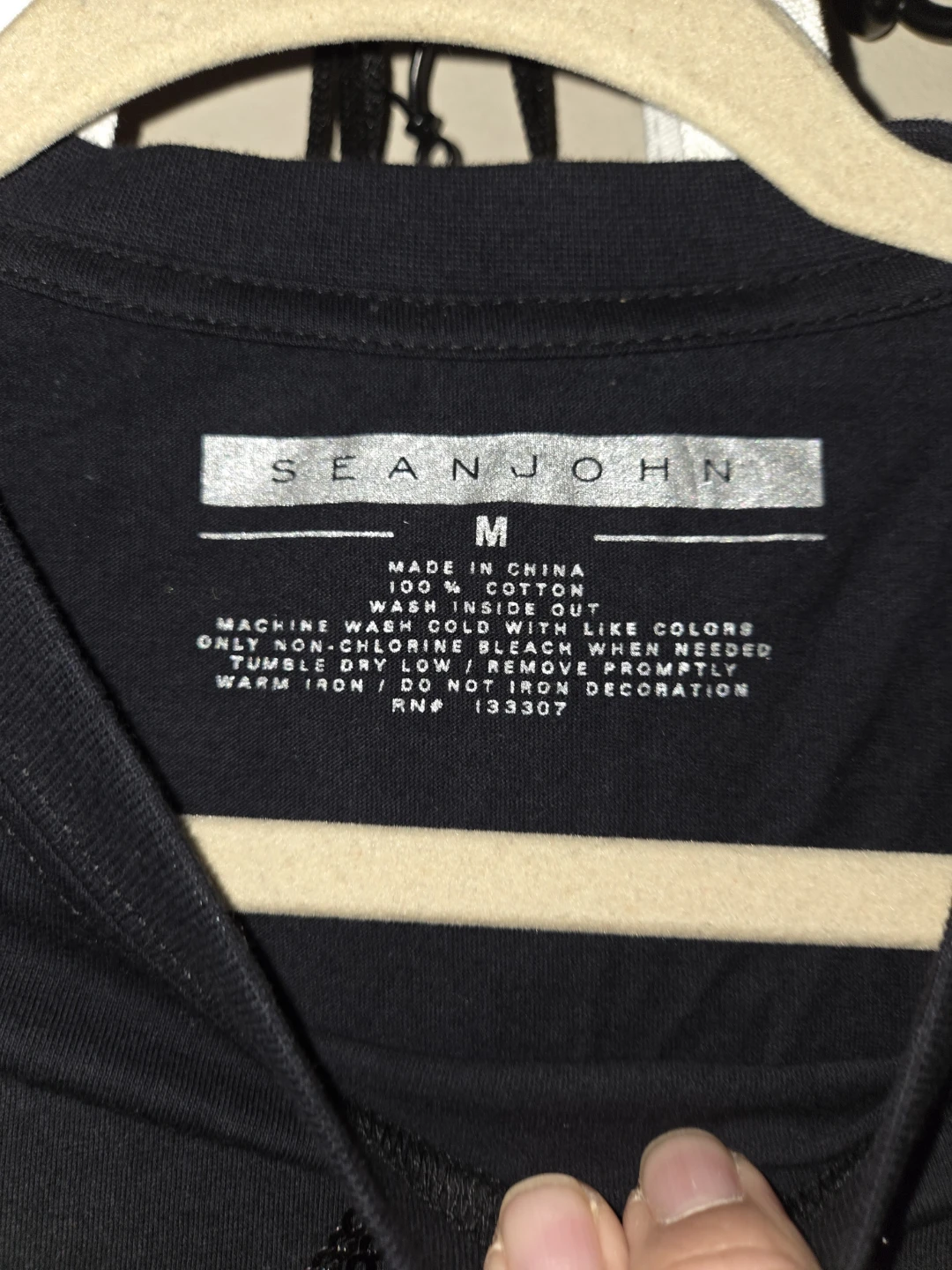 Sean John 'I Am King' Sequins Graphic T-Shirt in a Men's M - photo 2