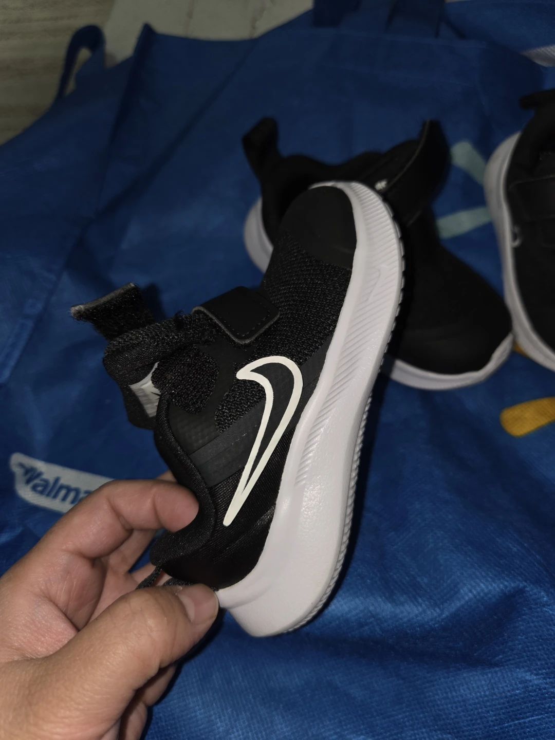 Nike Toddler Black Shoes Size 5C - photo 2