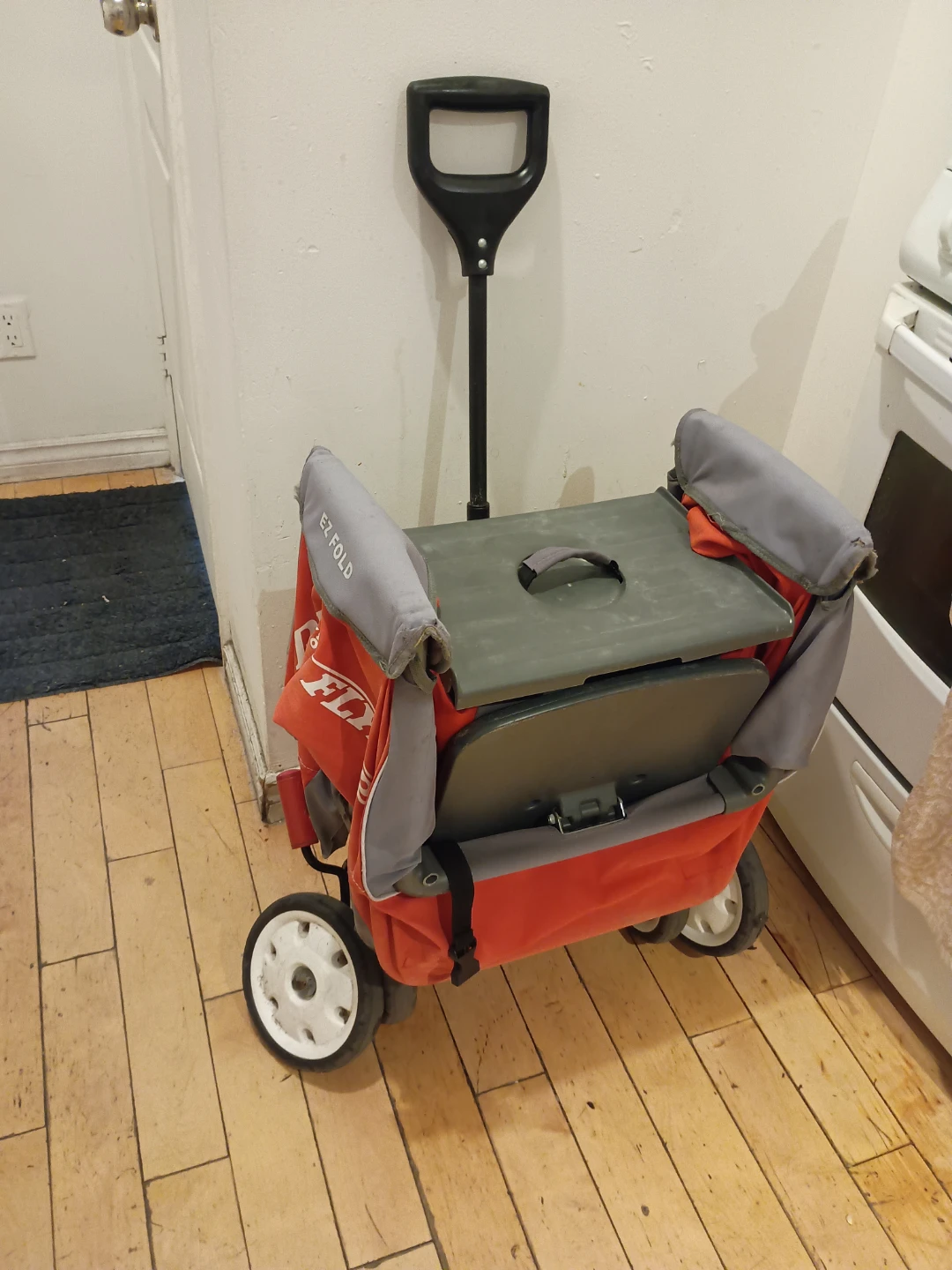 Radio Flyer EZ Fold Wagon - photo 2