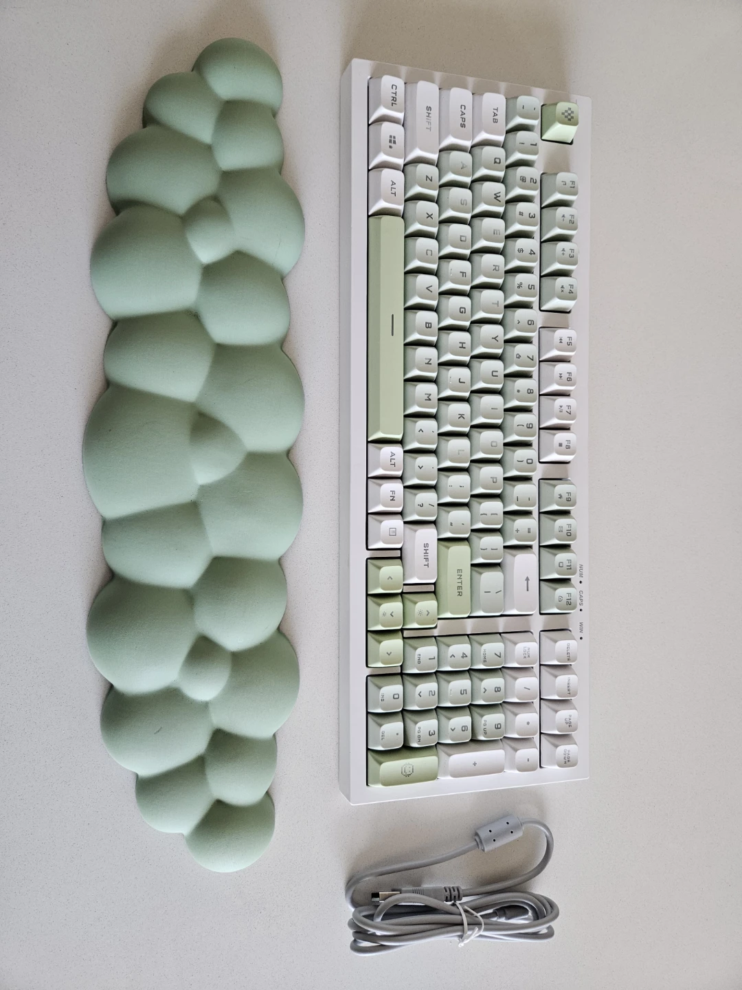*Like New* YUNZII D98 Gaming Keyboard - photo 2