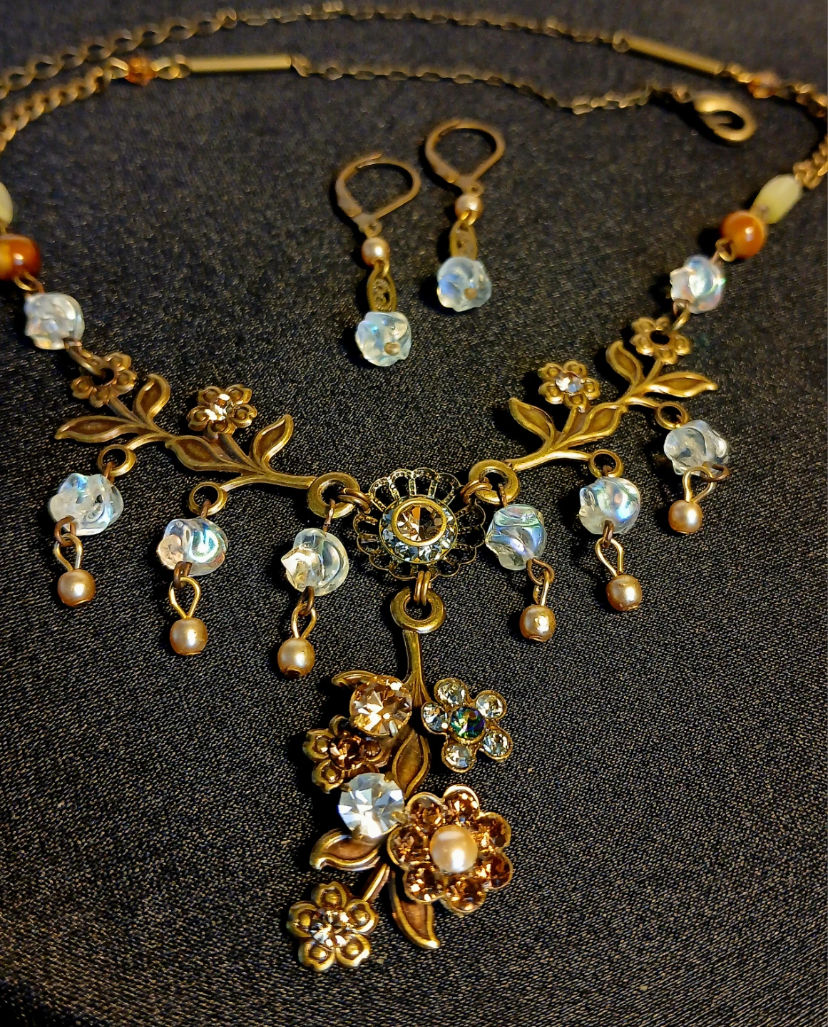 Vintage Floral Crystal Necklace and Earring Set - photo 2